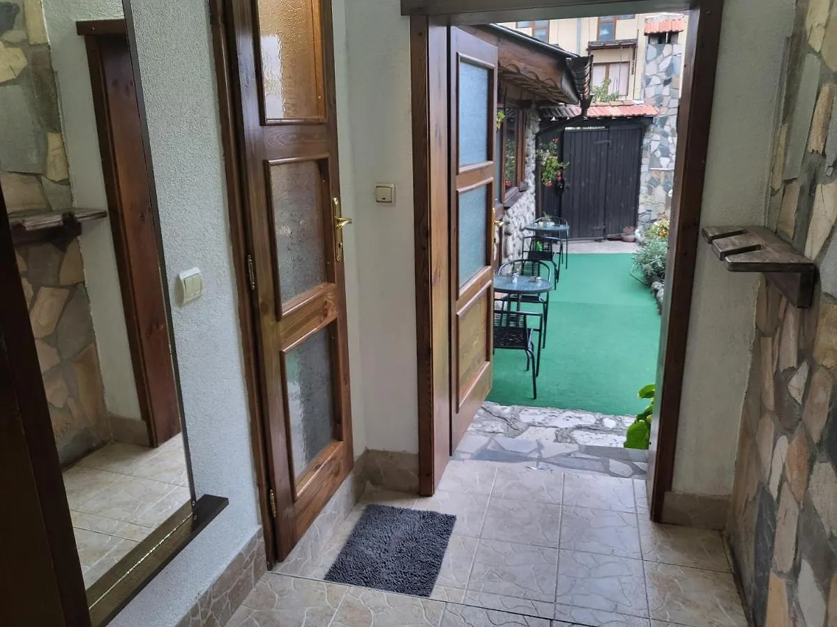 מלון בנסקו Boina House בית הארחה
